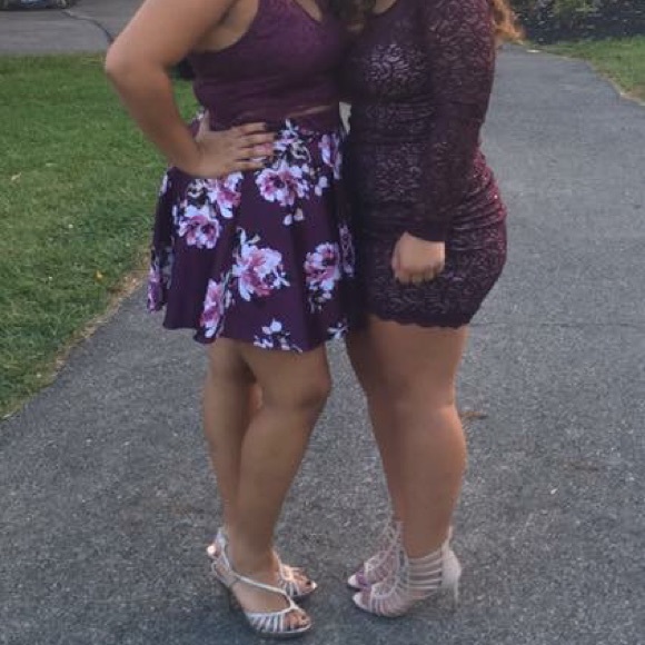 2 Piece Burgundy dress with flower printed bottom - Picture 4 of 7